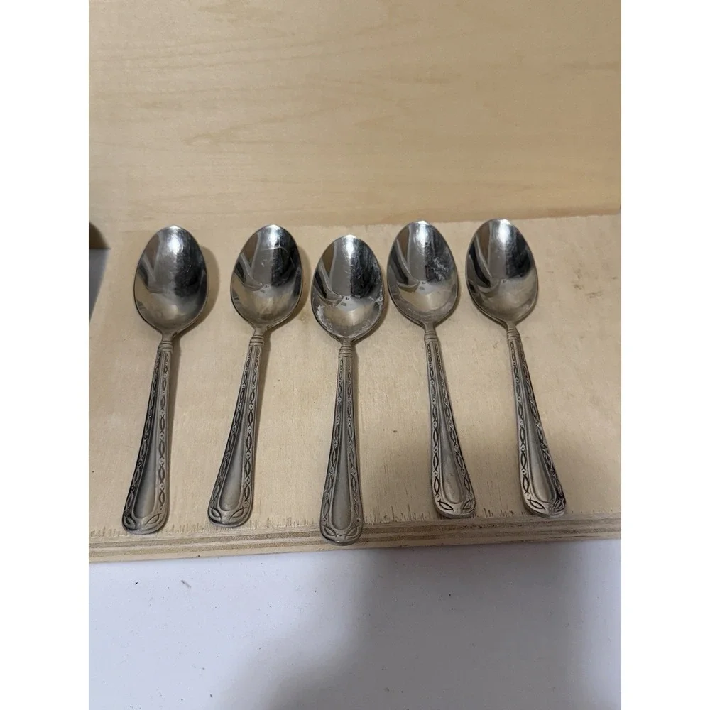 oneida stainless flatware Tea Spoons 5 Total